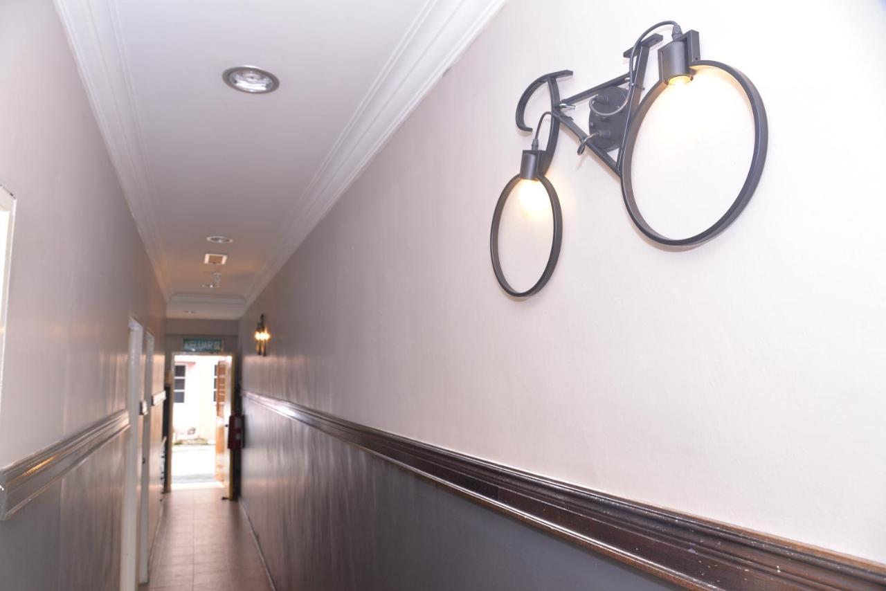 Nice Stay Hotel 라웁 외부 사진