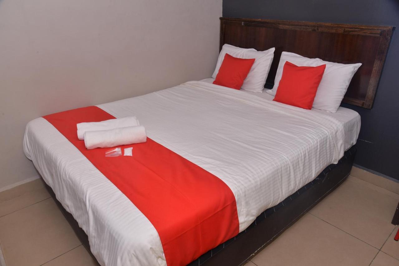 Nice Stay Hotel 라웁 외부 사진